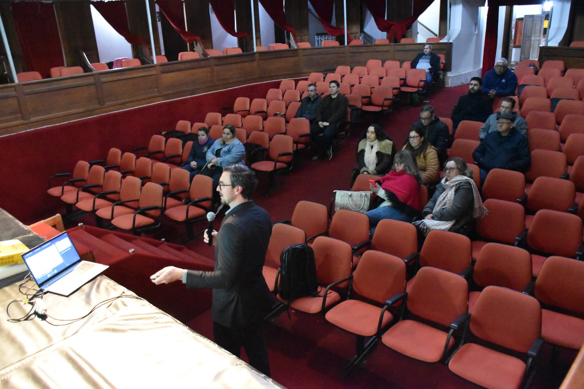 e106f948-d780-4573-be41-f7c1e4c38c6e